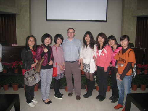 Andrew McIntyre先生和同声口译学员