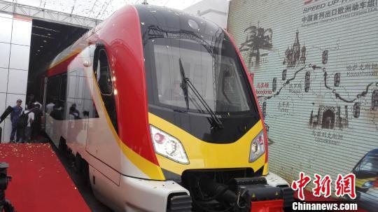 中国首列出口欧洲动车组（马其顿）下线仪式暨城际交通系统方案推介会